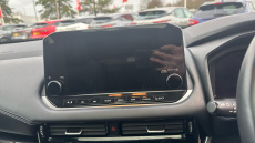 Nissan Qashqai 1.3 DiG-T MH Premiere Edition 5dr Petrol Hatchback